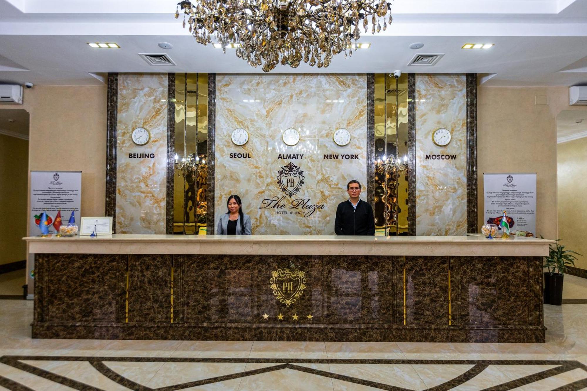 Plaza Hotel Almati Kültér fotó