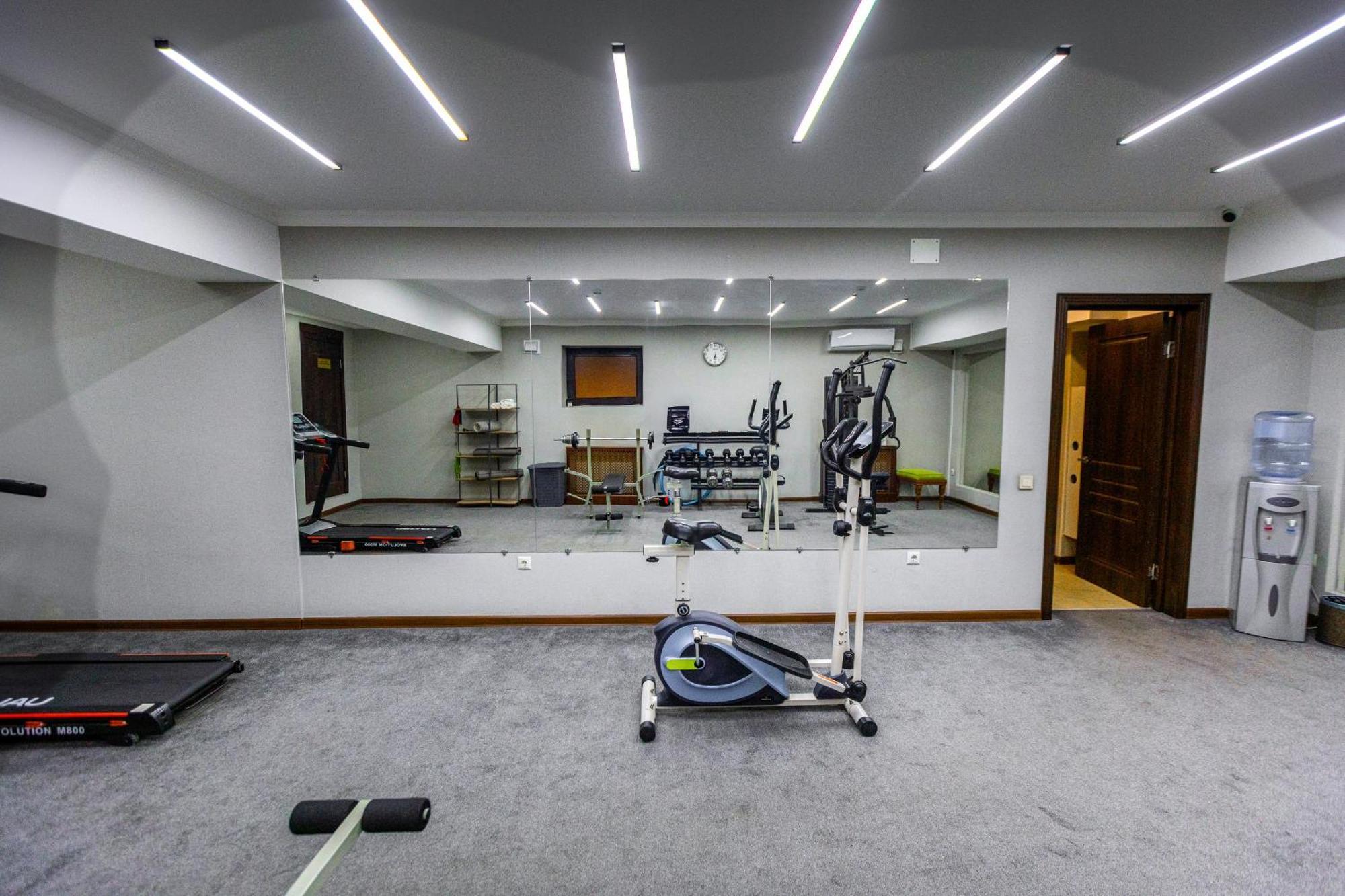 Plaza Hotel Almati Kültér fotó