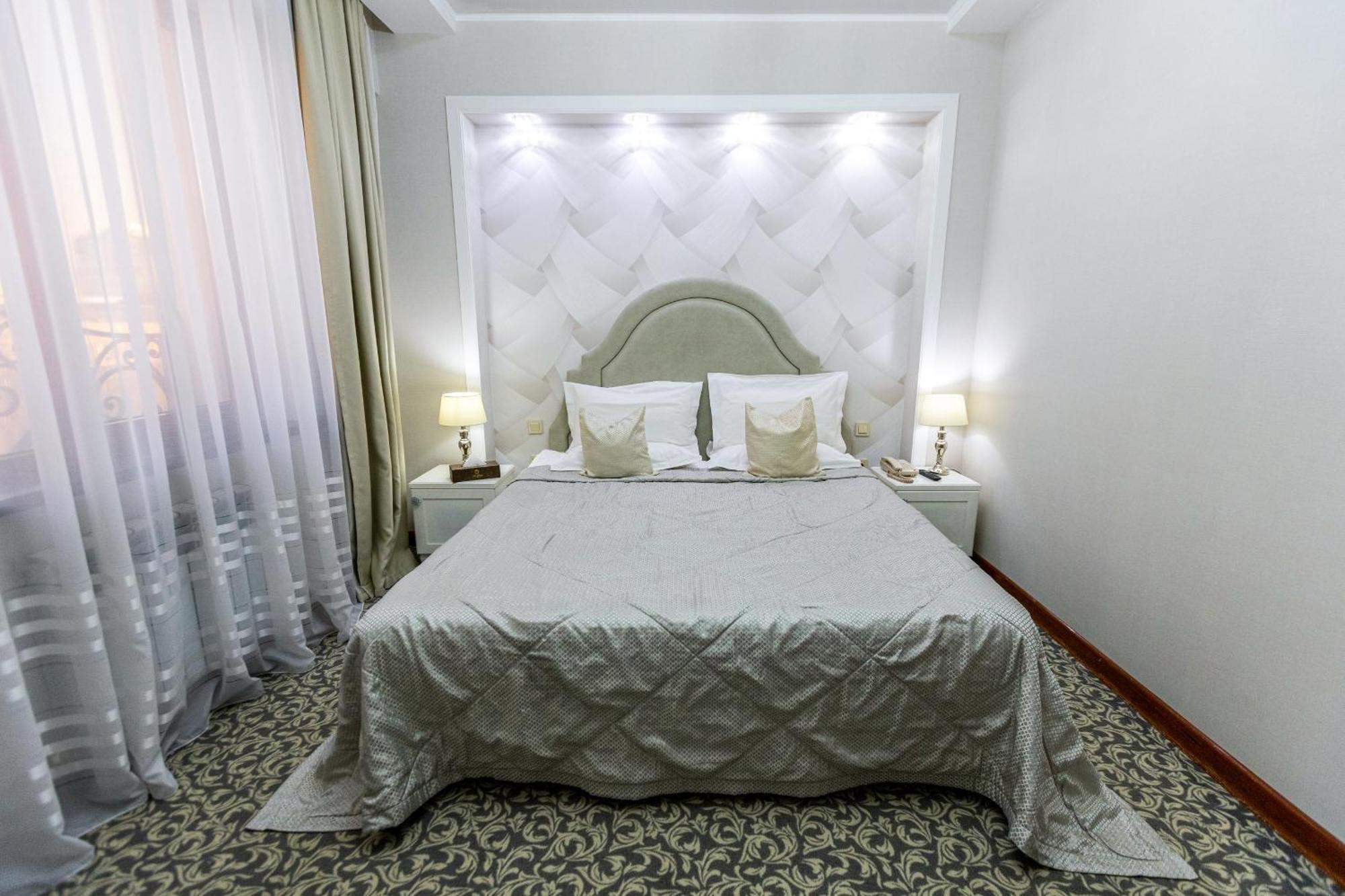 Plaza Hotel Almati Szoba fotó