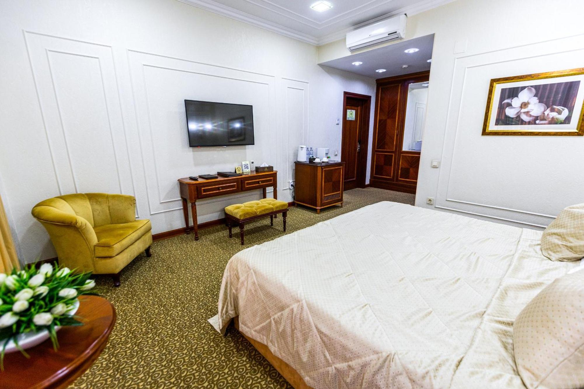 Plaza Hotel Almati Szoba fotó