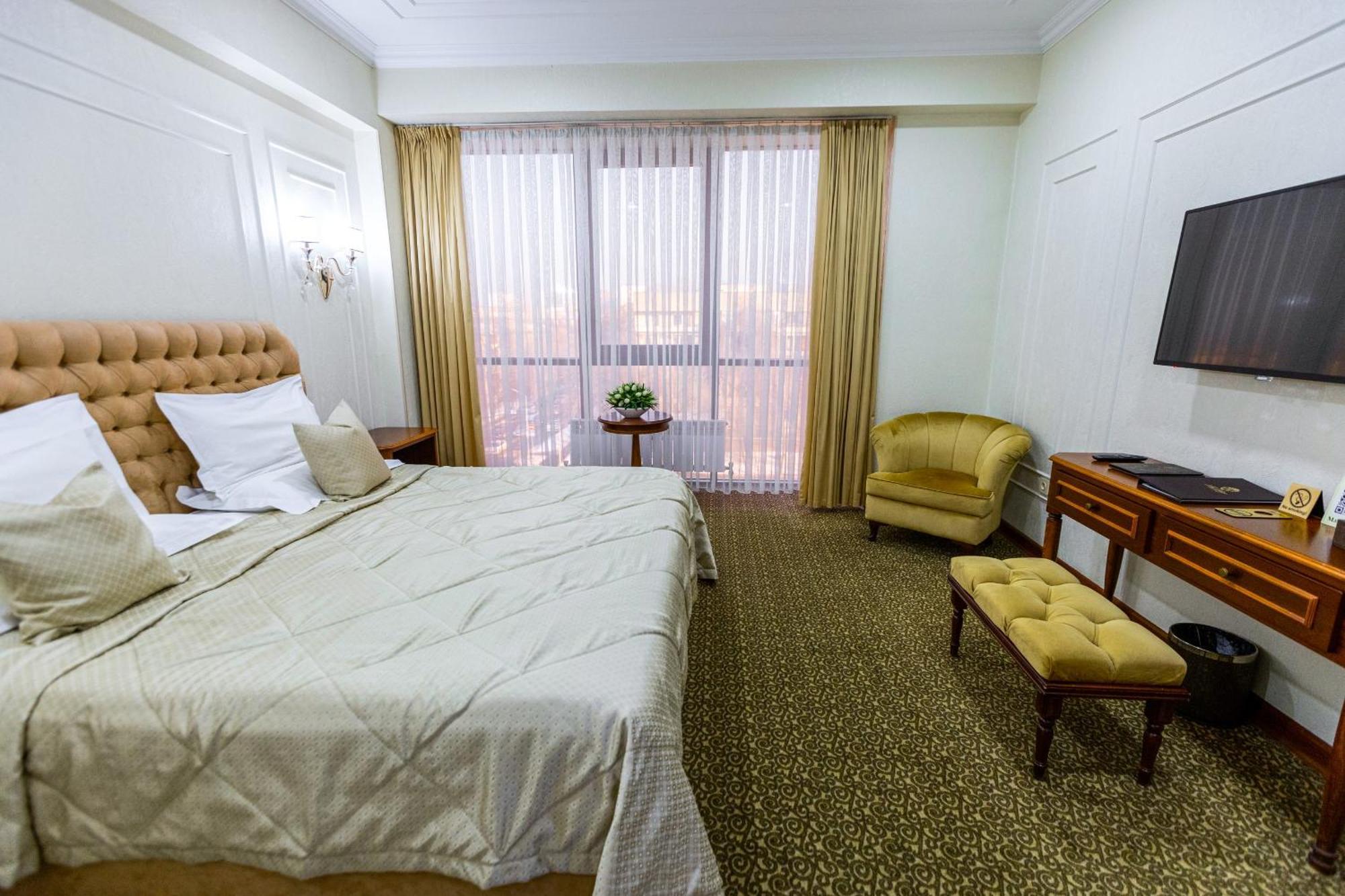 Plaza Hotel Almati Szoba fotó
